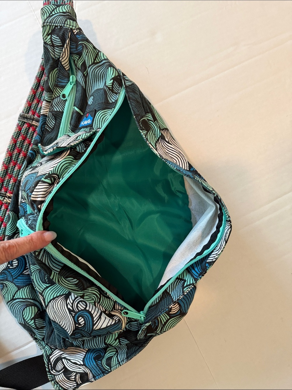 Kavu Blue, Teal & Cream Ocean  Wave Rope Sling Bag - Picture 6 of 12